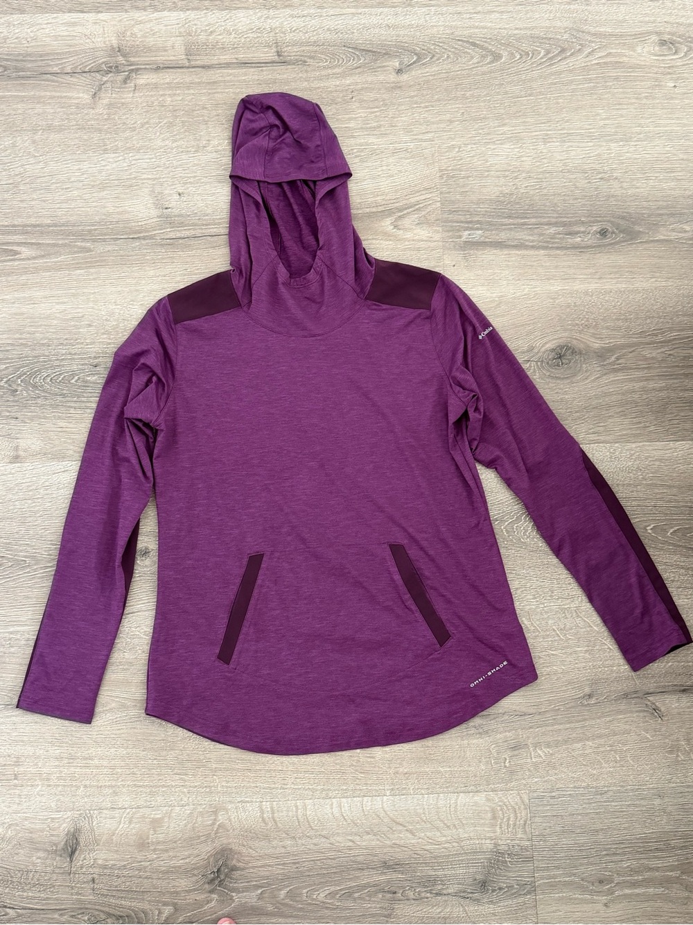 Columbia Women’s Large Omni-Shade Purple Hooded Pullover Performance Top